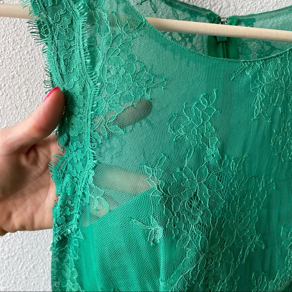 Azazie Green Scalloped Lace Knee Length Dress A4 - Picture 3 of 10